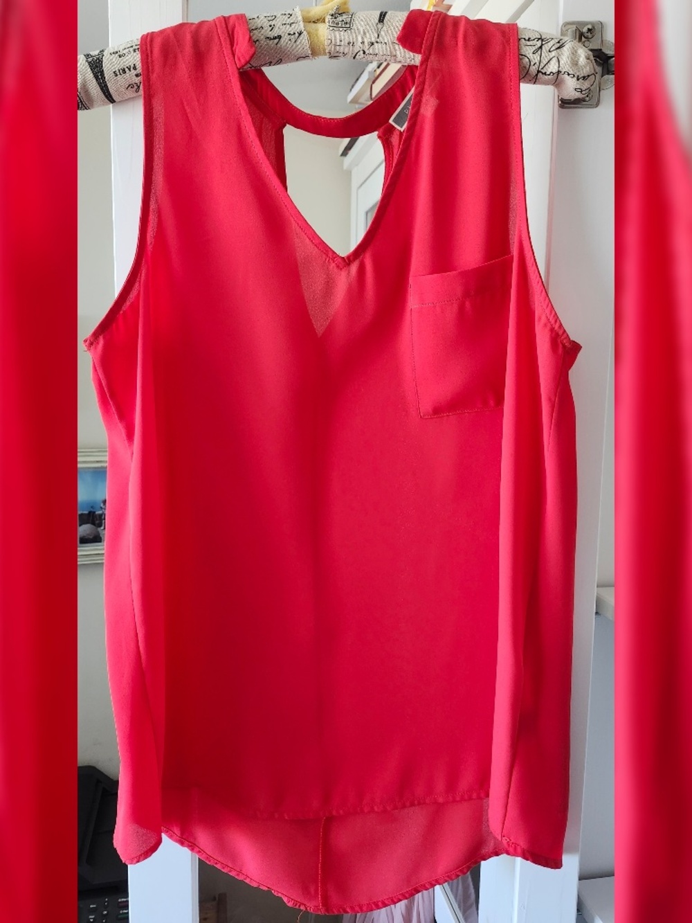 Women's sleeveless top - Medium - NEW